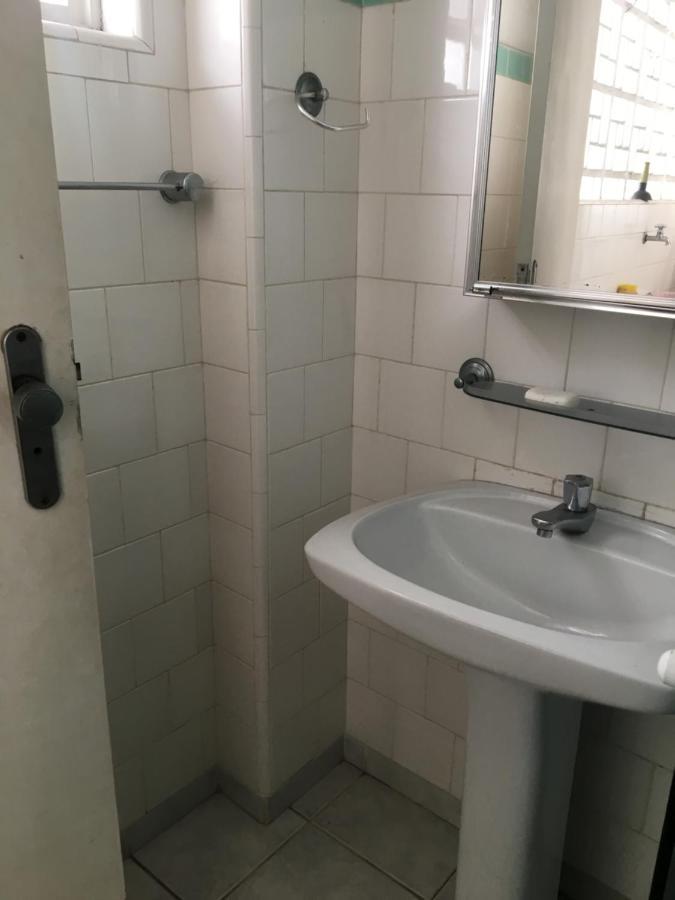 과루자 Apto Na Enseada- 3 Quadras Da Praia Da Enseada 아파트 외부 사진